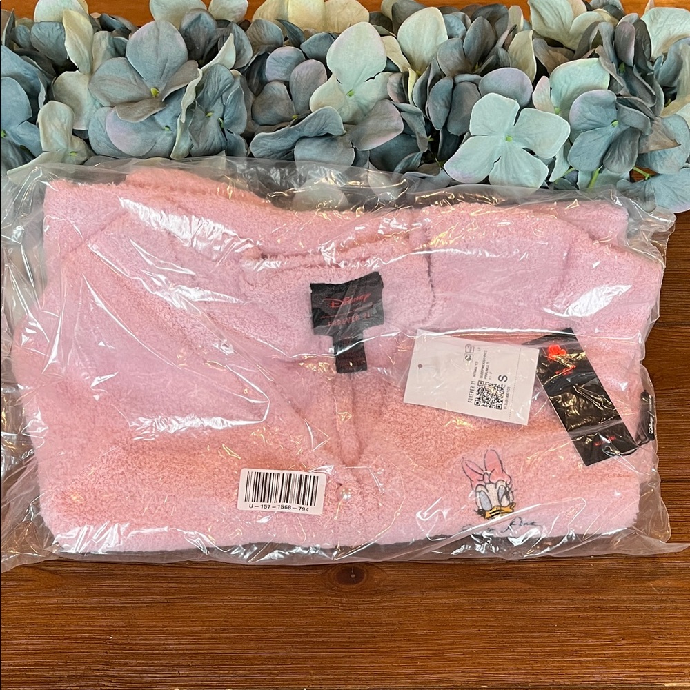 NWT Disney Forever 21  Daisy Pink Plush Romper with Pearl Buttons Women’s Small